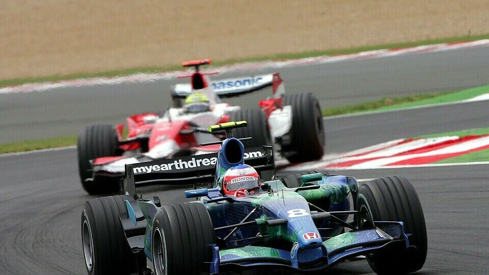 Diesmal will Ralf Schumacher nicht hinter einem anderen Auto hängen bleiben, Foto: Sutton