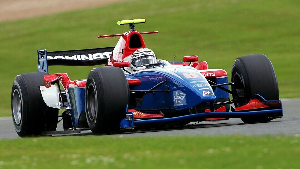 Andi Zuber kommt in Silverstone gut klar, Foto: Hartley/Sutton Andi Zuber kommt in Silverstone gut klar, Foto: Hartley/Sutton