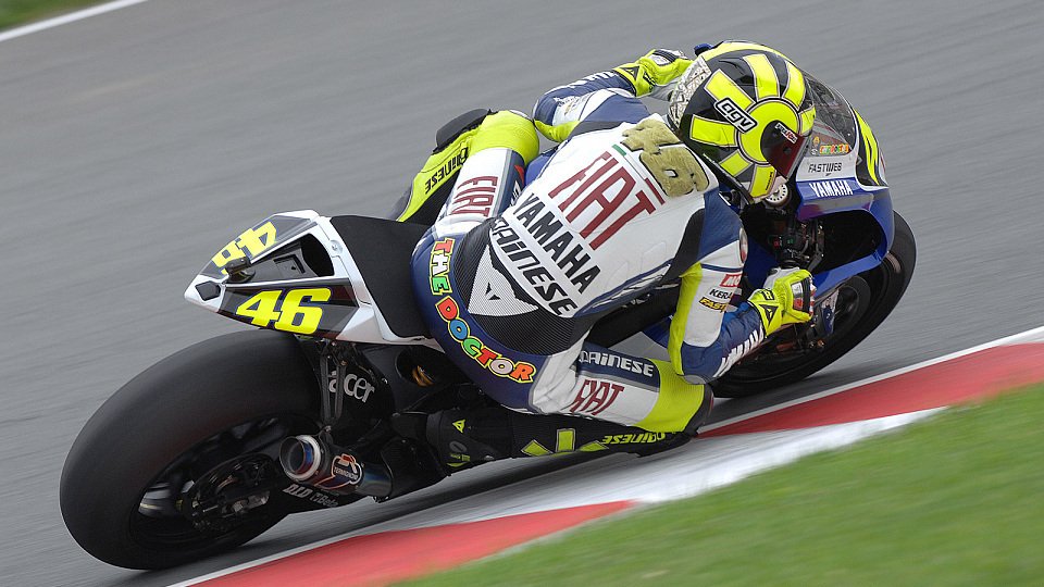 Valentino Rossi kämpfte wieder mit den Reifen, Foto: Fiat Yamaha Valentino Rossi kämpfte wieder mit den Reifen, Foto: Fiat Yamaha
