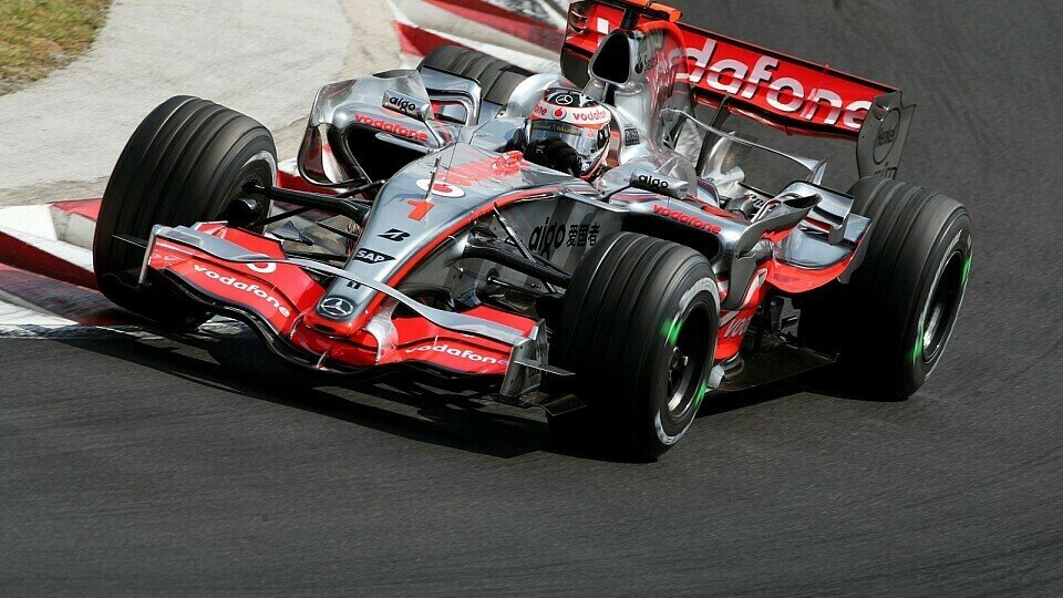 Alonso steht auf der Pole Position.