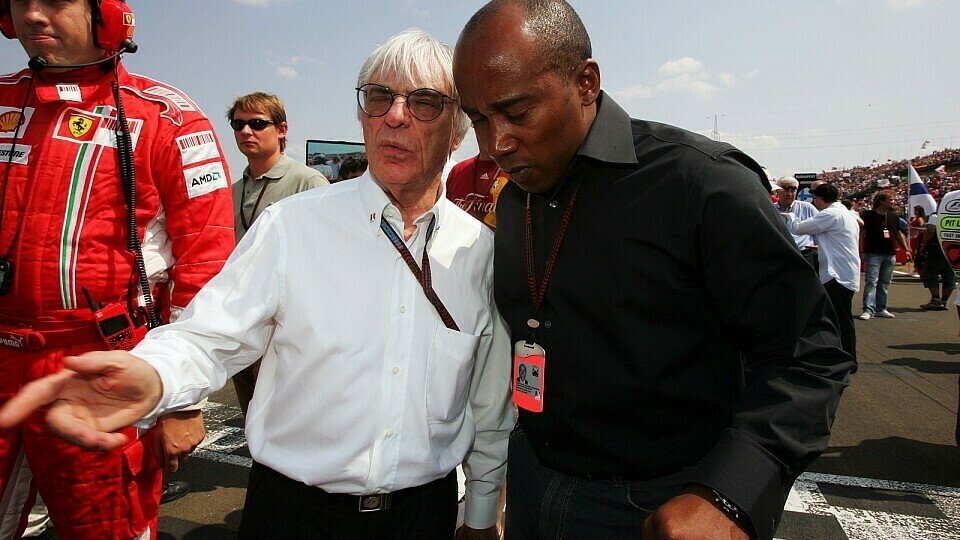 Bernie Ecclestone hat kein Verständnis für die Abschottungspolitik bei McLaren., Foto: Sutton