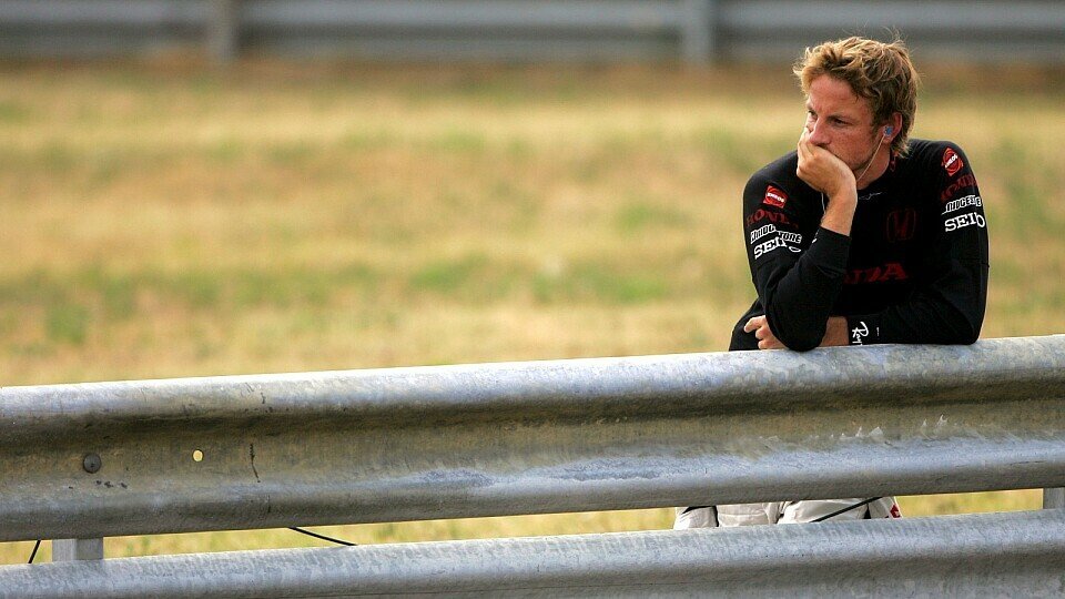 Nick Fry ist sicher: Für Jenson Button kommen bald wieder bessere Zeiten., Foto: Sutton