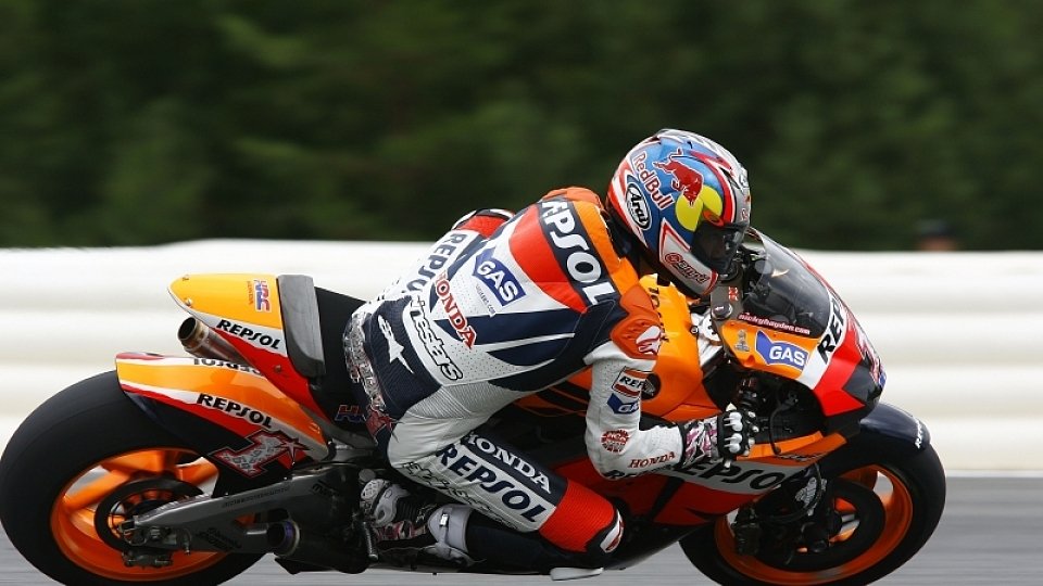 Nicky Hayden hatte bei den Qualifying-Runs seinen Spaß, Foto: Honda Nicky Hayden hatte bei den Qualifying-Runs seinen Spaß, Foto: Honda