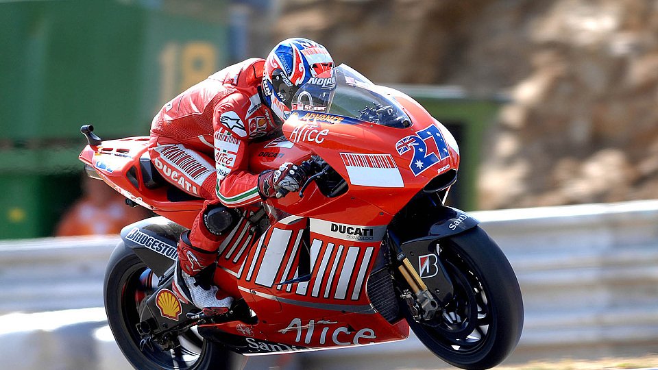 Casey Stoner stellte die Fans etwas ruhig, Foto: Ducati