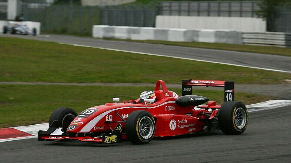 Nico fuhr einen sicheren Sieg ein., Foto: F3 EuroSerie Nico fuhr einen sicheren Sieg ein., Foto: F3 EuroSerie