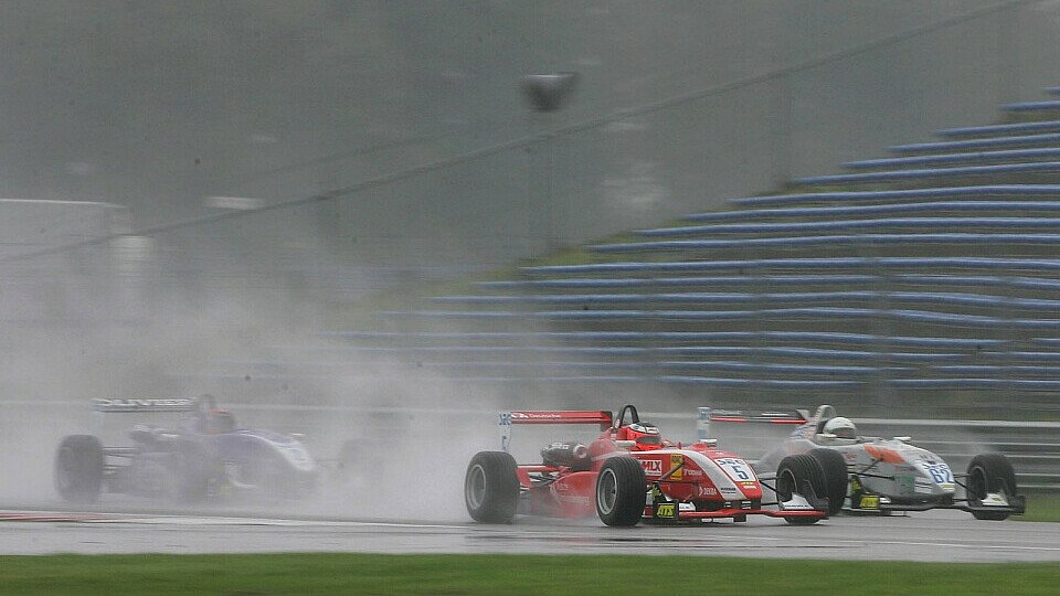 Der Regen spielte wieder mal einen Streich., Foto: F3 Cup Der Regen spielte wieder mal einen Streich., Foto: F3 Cup