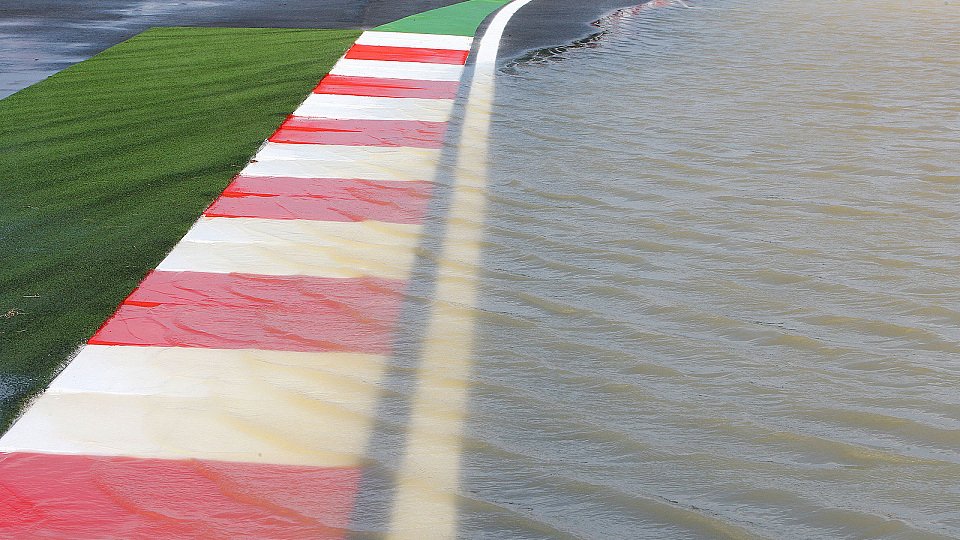 ie Superbike-WM wurde am Samstag von Regen überrascht., Foto: Rizla Suzuki