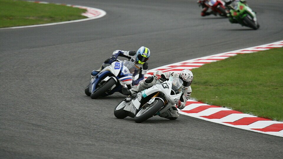 Rico Penzkofer und Vladimir Ivanov teilten die Supersport-Siege unter sich auf, Foto: IDM