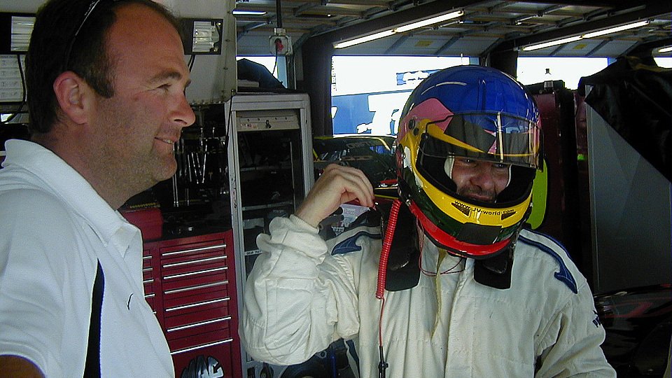 Jacques Villeneuve bereitet sich auf den Test vor, Foto: Bill Davis Racing