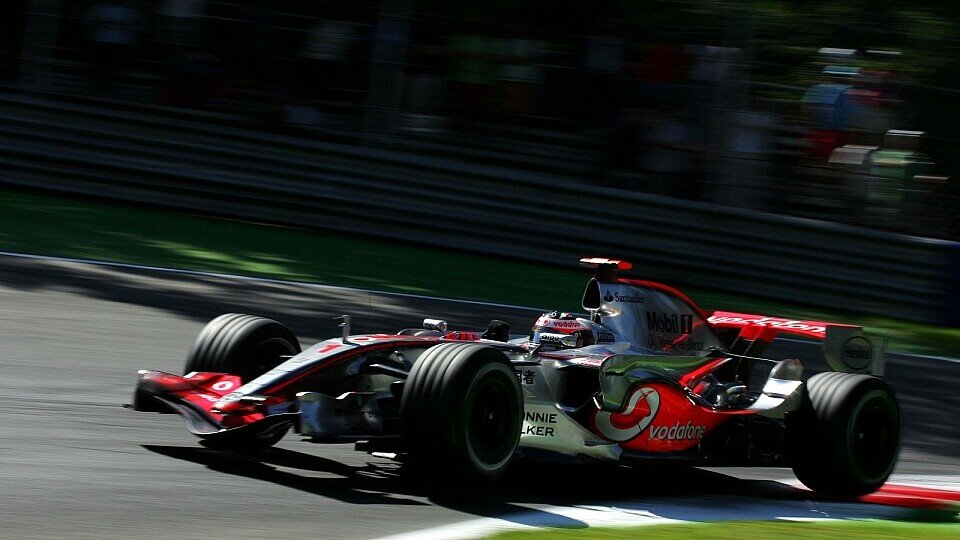 Fernando Alonso schnappte sich die Pole., Foto: Sutton