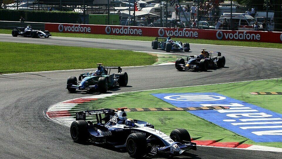 Nico Rosberg erlebte in Monza einiges, Foto: Sutton