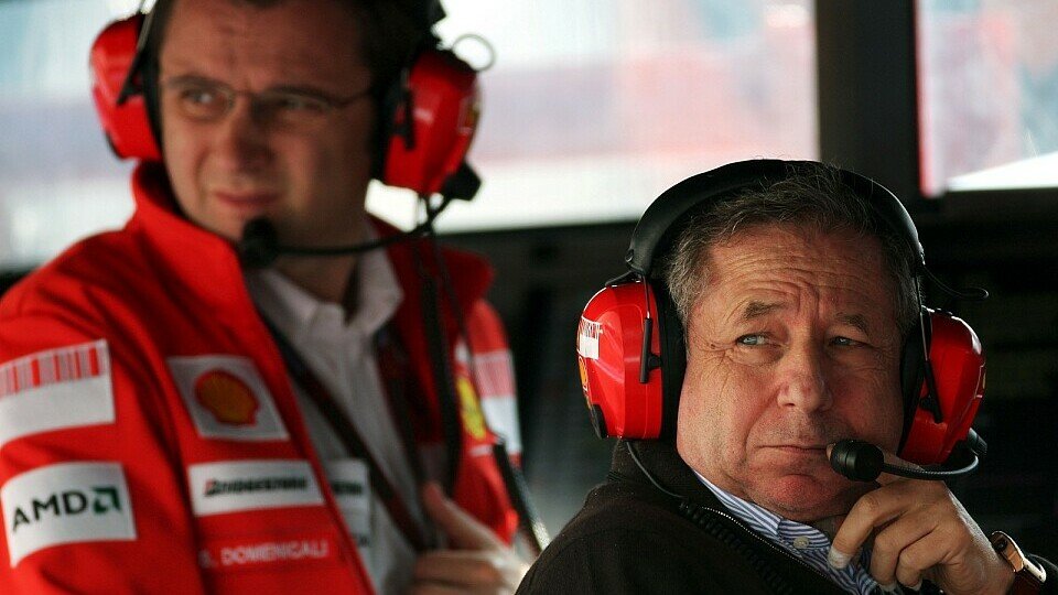 Jean Todt und Stefano Domenicali mussten viel über Reifen erzählen, Foto: Sutton