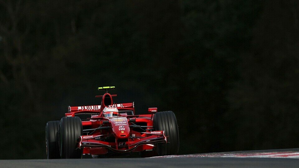 Räikkönen schnappte sich die Spa-Pole., Foto: Sutton
