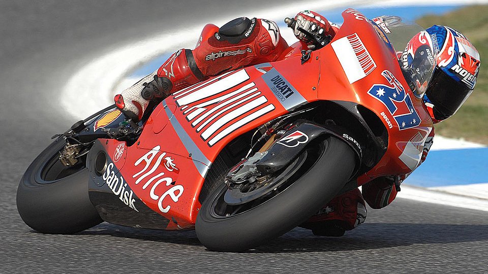 Casey Stoner lag vorne und im Kies, Foto: Ducati