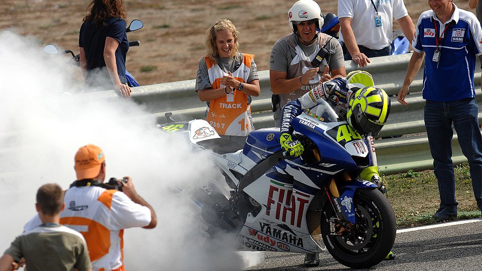 In Motegi will Valentino Rossi wieder ein Feuerwerk abbrennen, Foto: Fiat Yamaha
