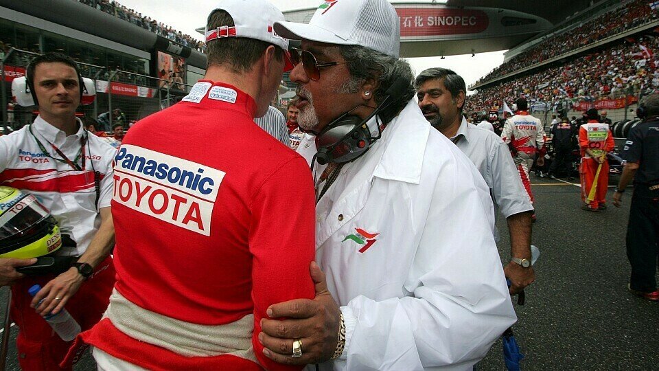 Sind Freunde: Ralf Schumacher und Vijay Mallya, Foto: Sutton