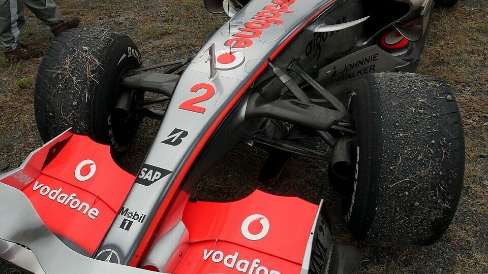 Lewis Hamiltons Reifen waren hinüber, Foto: Sutton