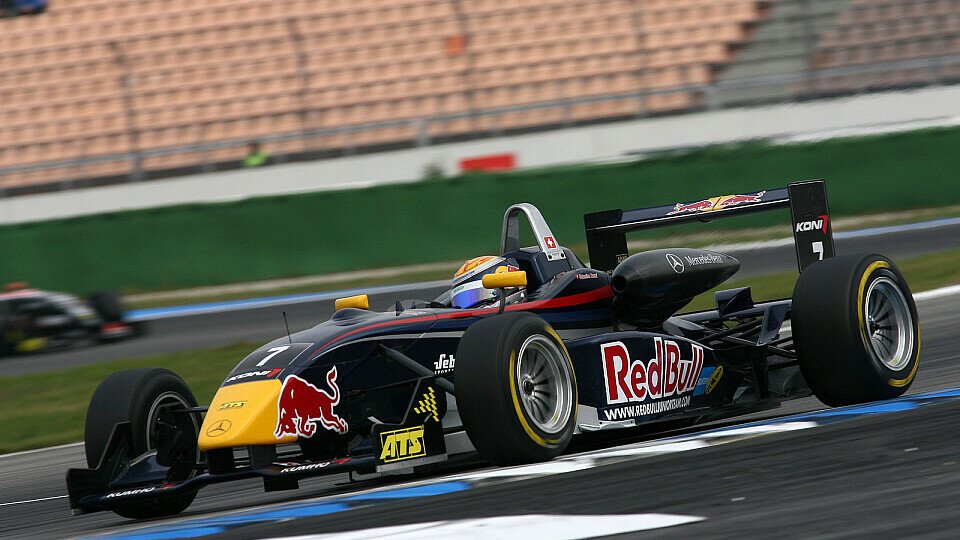 Finaler Sieg im finalen Rennen für Buemi, Foto: Sutton Finaler Sieg im finalen Rennen für Buemi, Foto: Sutton