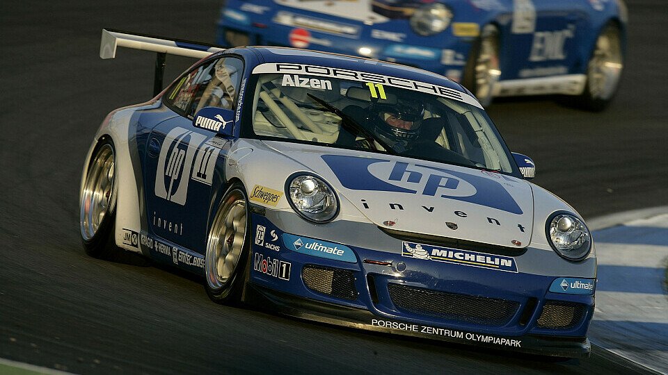 Uwe Alzen ist der neue Carrera Cup Champion., Foto: Porsche