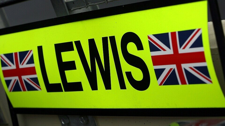 Lewis Hamilton droht eine Strafe., Foto: Sutton