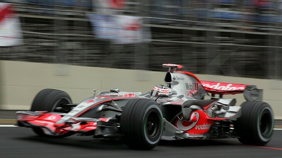 Fernando Alonso braucht viel Glück., Foto: Sutton