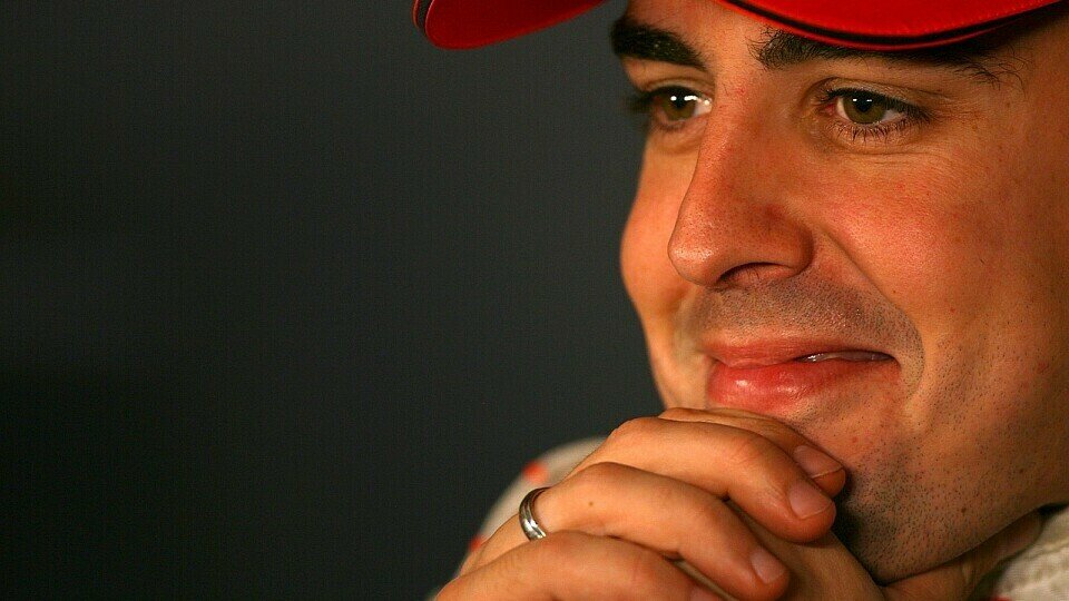Alonso ist zurück bei McLaren, Foto: Sutton