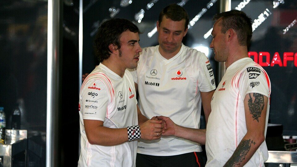 Alonso kritisiert sein Team., Foto: Sutton