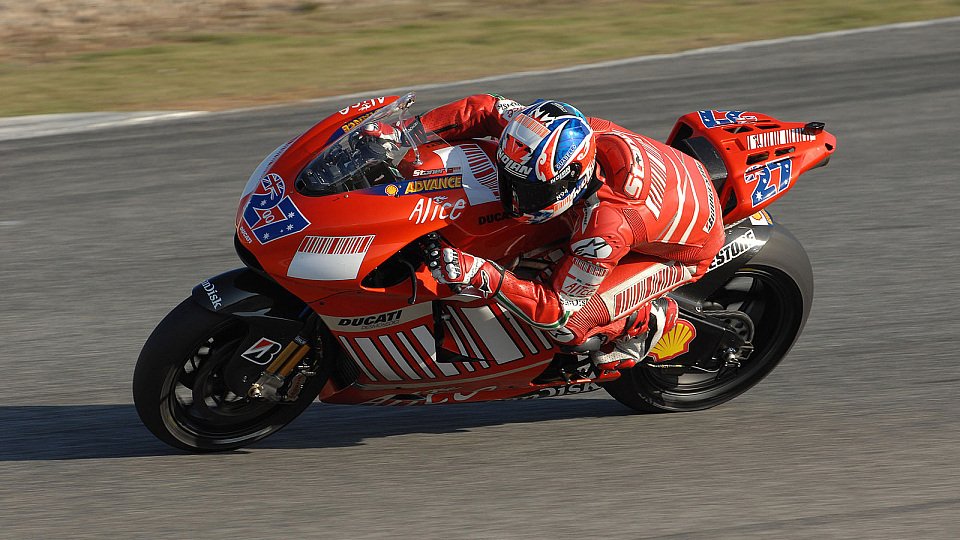 Trotz neuer Maschine veränderte sich für Casey Stoner nur wenig, Foto: Ducati
