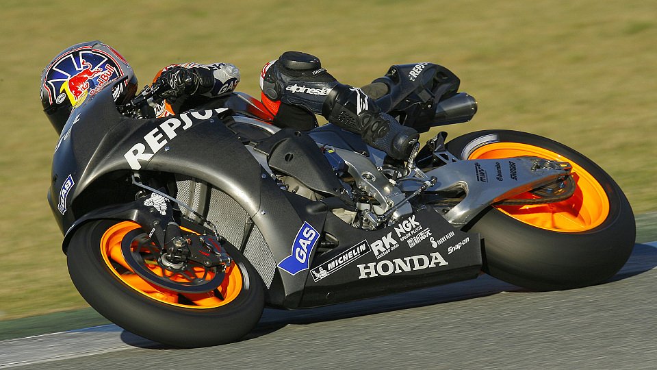 Dani Pedrosa brachte gute Zeiten und gutes Feedback, Foto: Repsol Dani Pedrosa brachte gute Zeiten und gutes Feedback, Foto: Repsol