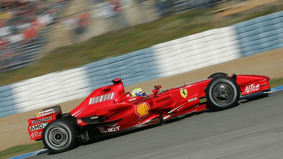 Felipe Massa blickt nach vorne, Foto: Sutton