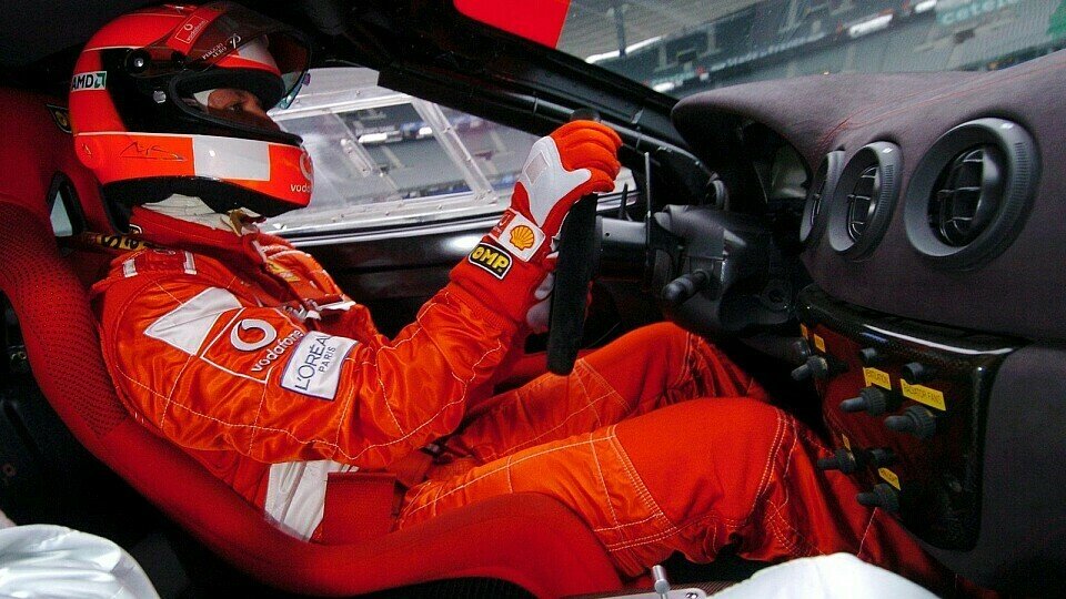 Schumacher sitzt wieder im Cockpit., Foto: Sutton