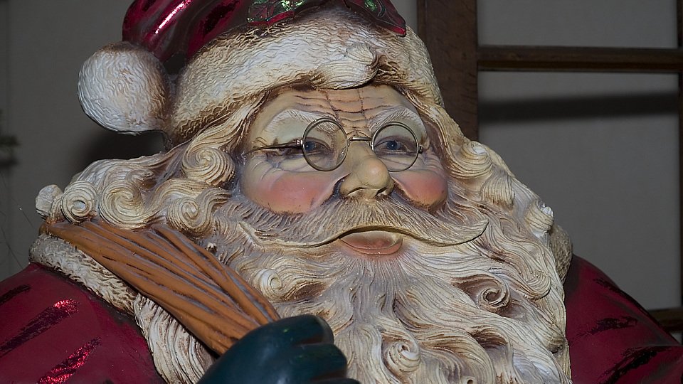 Vorsicht, wenn der Weihnachtsmann Glühwein dabei hat., Foto: adrivo Sportpresse