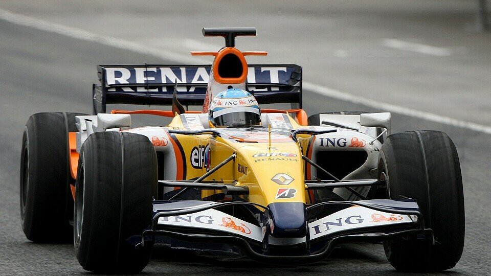 Fernando Alonso ist selbst noch nicht sicher, wo die Reise mit dem Renault hingeht, Foto: Sutton