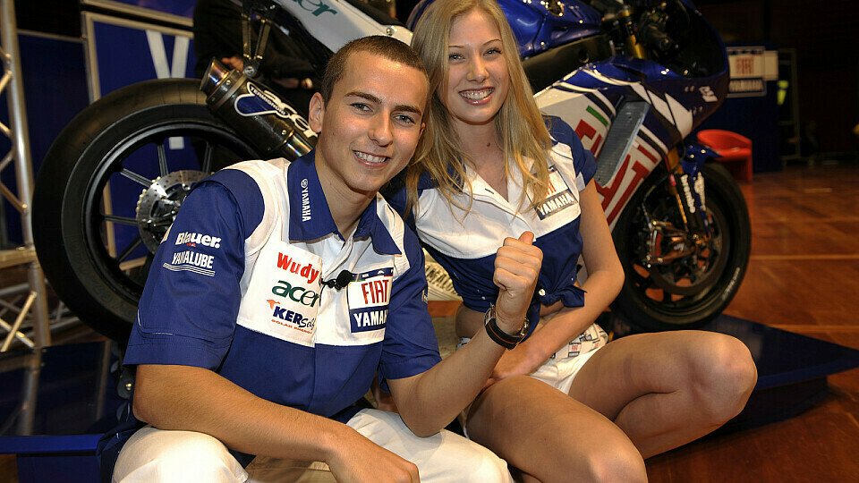 Jorge Lorenzo ist Stolz, schon als junger Fahrer bei einem Werksteam zu sein, Foto: Fiat Yamaha