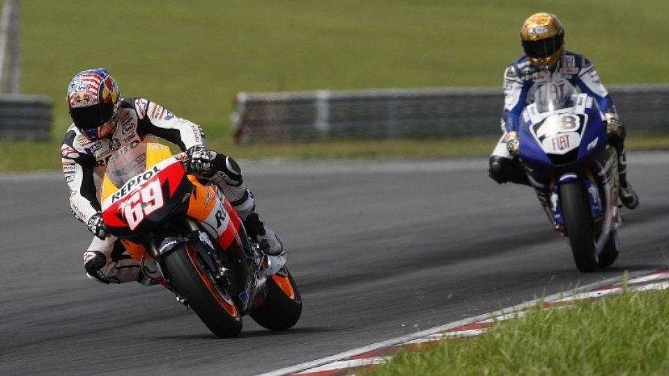 Nicky Hayden zeigte den Speed der Michelins, Foto: Honda