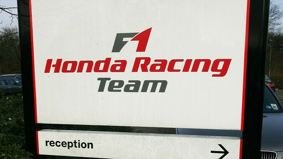 Honda verstärkt den Druck auf Honda Racing., Foto: Sutton