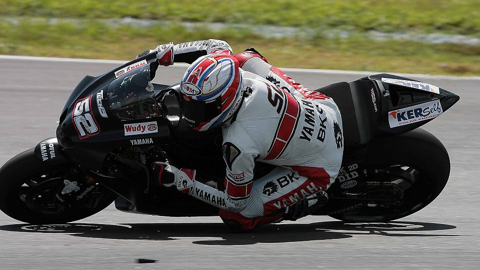 James Toseland fand sich im Regen gut zurecht, Foto: Yamaha