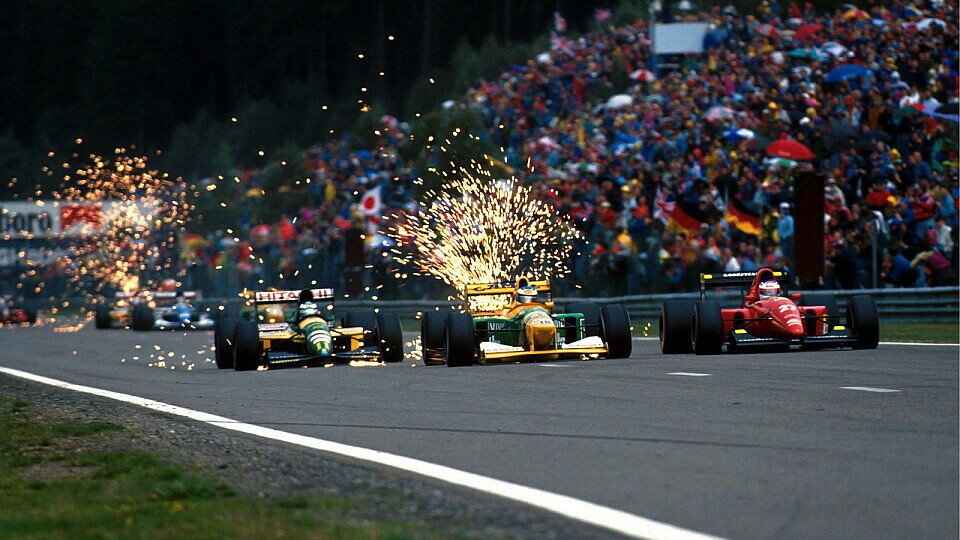 Michael Schumacher holte sich in Belgien 1992 seinen ersten Grand Prix Sieg., Foto: Sutton