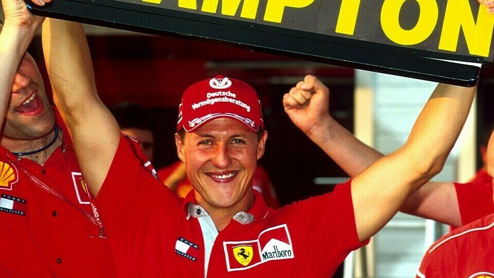 Michael Schumacher feiert den zweiten Titel mit Ferrari., Foto: Sutton