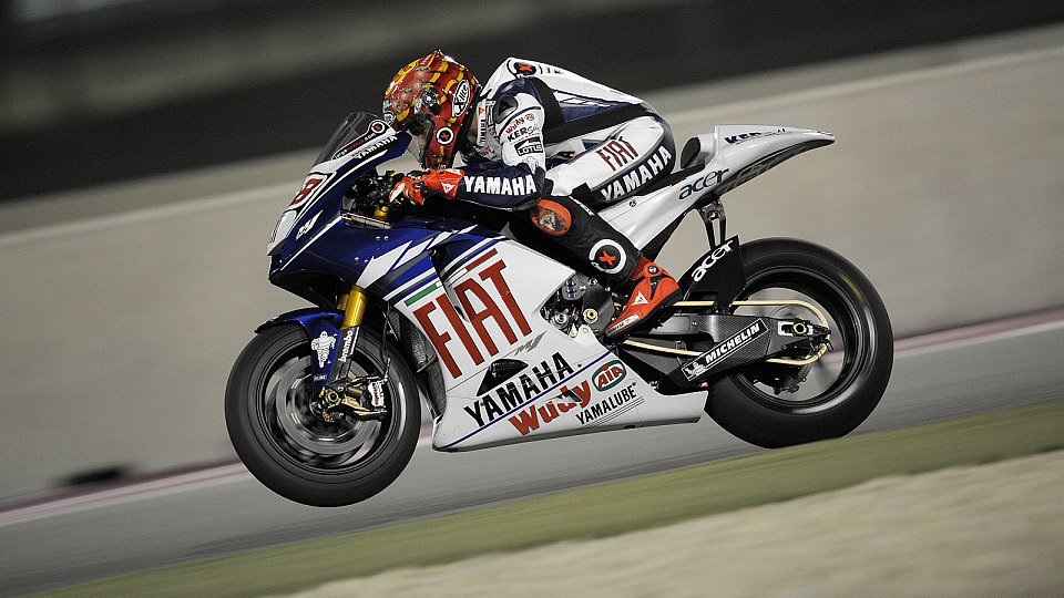 Jorge Lorenzo holte in seinem ersten MotoGP-Qualifying gleich die Pole, Foto: Fiat Yamaha