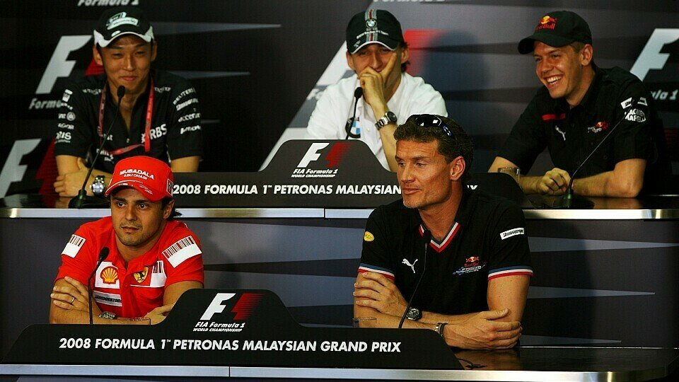 Die FIA hat wieder eine interessante Kombination aus Fahrern für die Pressekonferenz ausgewählt., Foto: Sutton