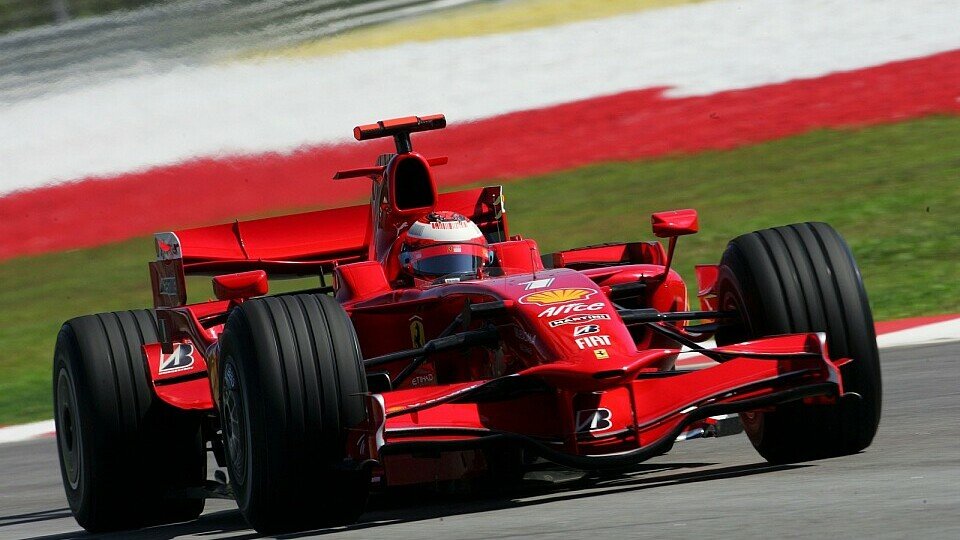Kimi Räikkönen hatte lediglich Fehlkommunikation gestoppt, Foto: Sutton