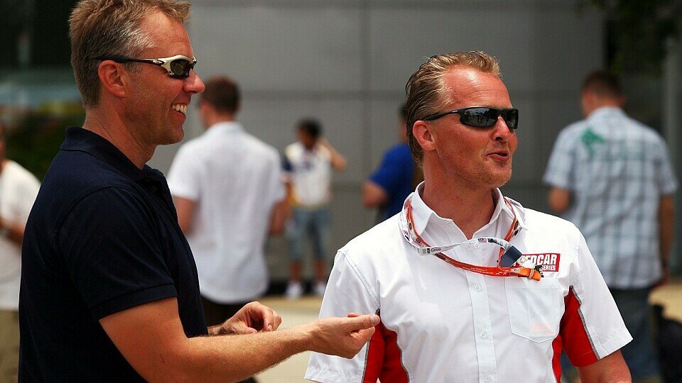 Johnny Herbert sieht ein paar Probleme für Michael Schumacher, Foto: Sutton