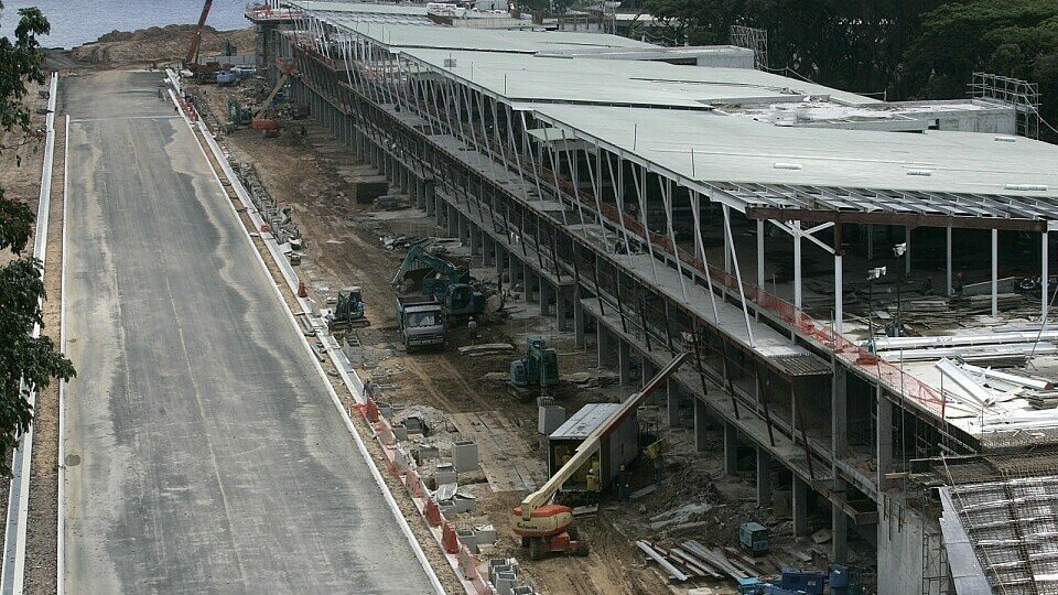 Drei Stockwerke werden der Formel 1 in Singapur geboten., Foto: Sutton