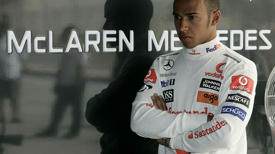 Lewis Hamilton steht im Kreuzfeuer der Kritik., Foto: McLaren