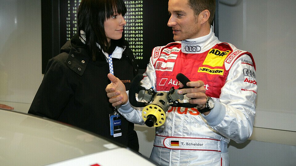 Vor dem Rennen lernte Christina Stürmer Timo Scheider kennen, Foto: Audi