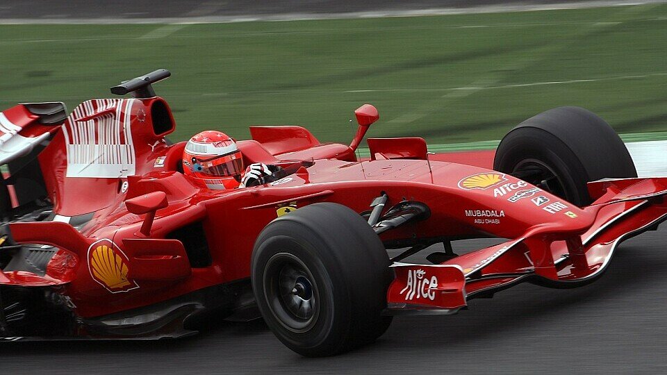 Michael Schumacher gab sich nur Alonso geschlagen., Foto: Hartley/Sutton