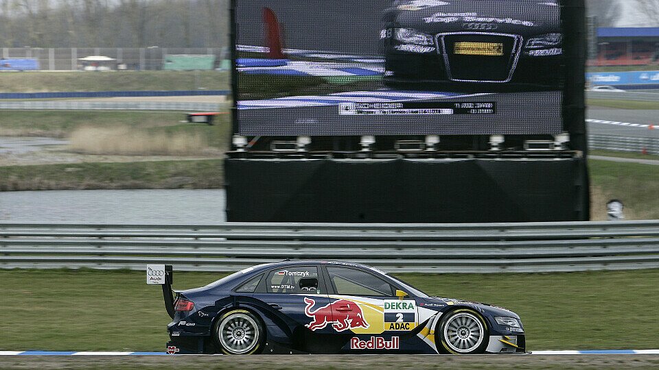 An Timo Scheider kam Martin Tomczyk heute nicht heran., Foto: Audi