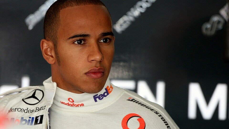 Lewis Hamilton will nach vorne schauen, Foto: Sutton