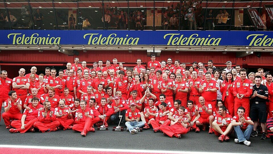 Die Konkurrenz liegt der Ferrari Mannschaft im Nacken., Foto: Sutton